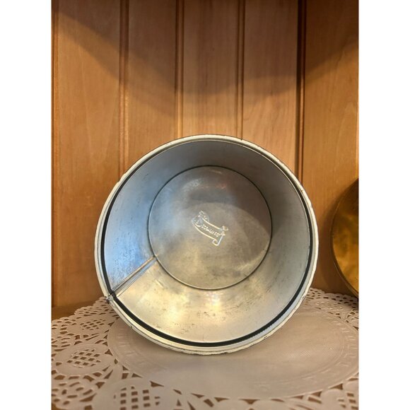 Vintage Currier & Ives Tin Canister Home of Washington Biscuit Tin Decorative - Picture 6 of 6
